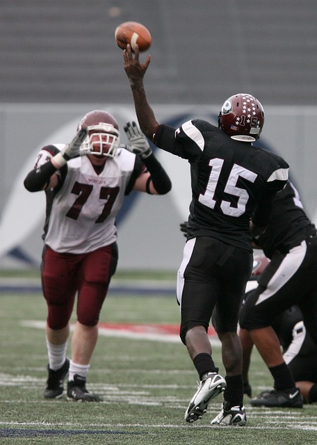 班凯罗砍下35分，哈迪挺身而出，独行侠逆转魔术，西部第九易主.