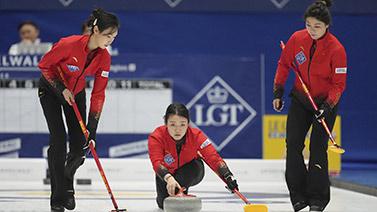 球告慰了球 球告慰了球